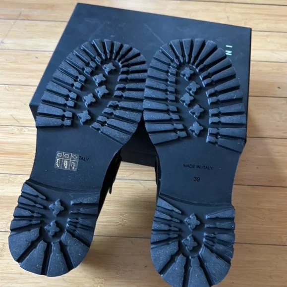 Malloni 39 8.5 black leather loafers Italy lug sole - Picture 5 of 10